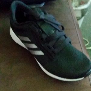 Women's size 9 1/2 Adidas edge lux